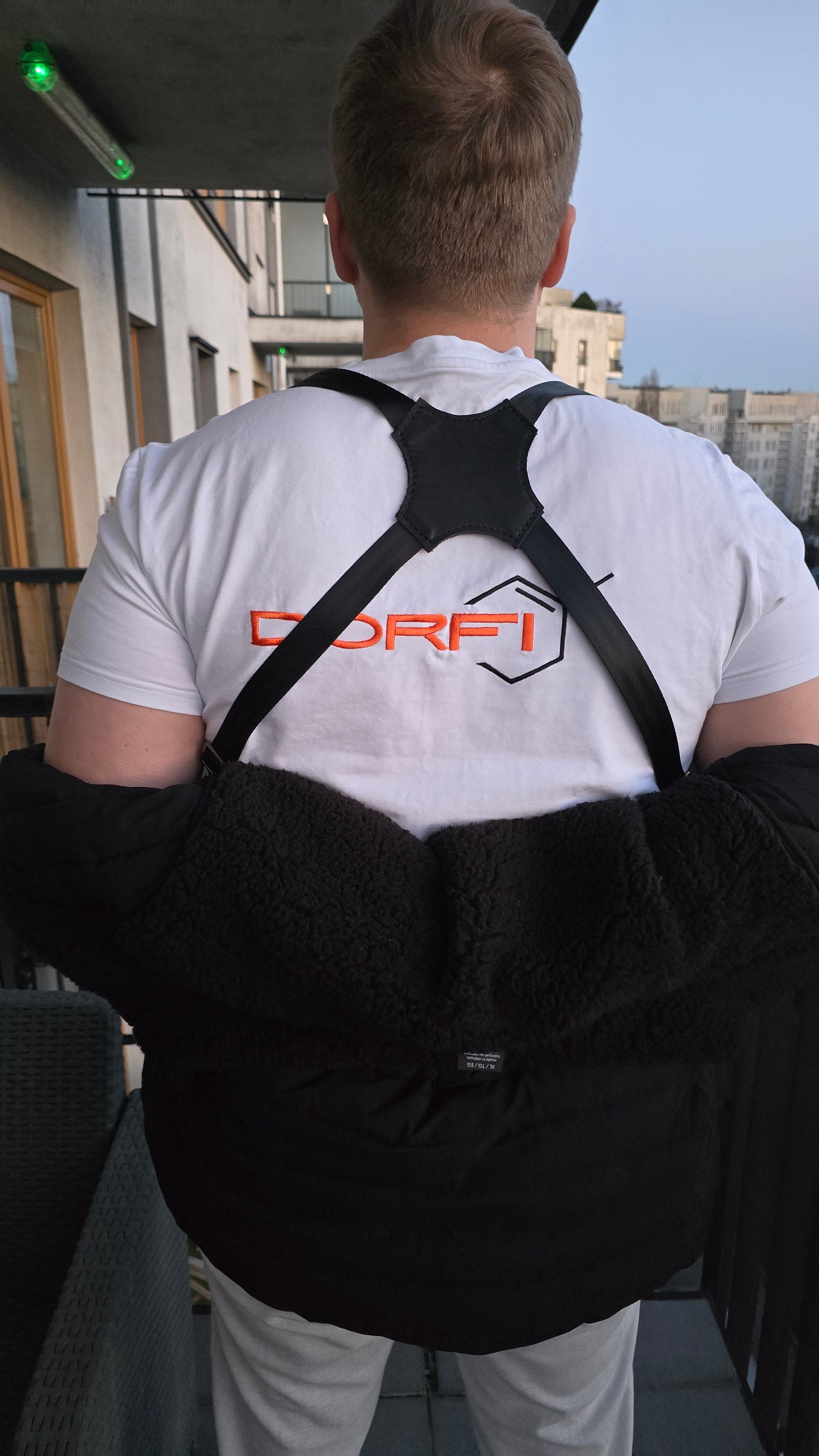 Kabura ze skóry Krust z paskami tekstylnymi