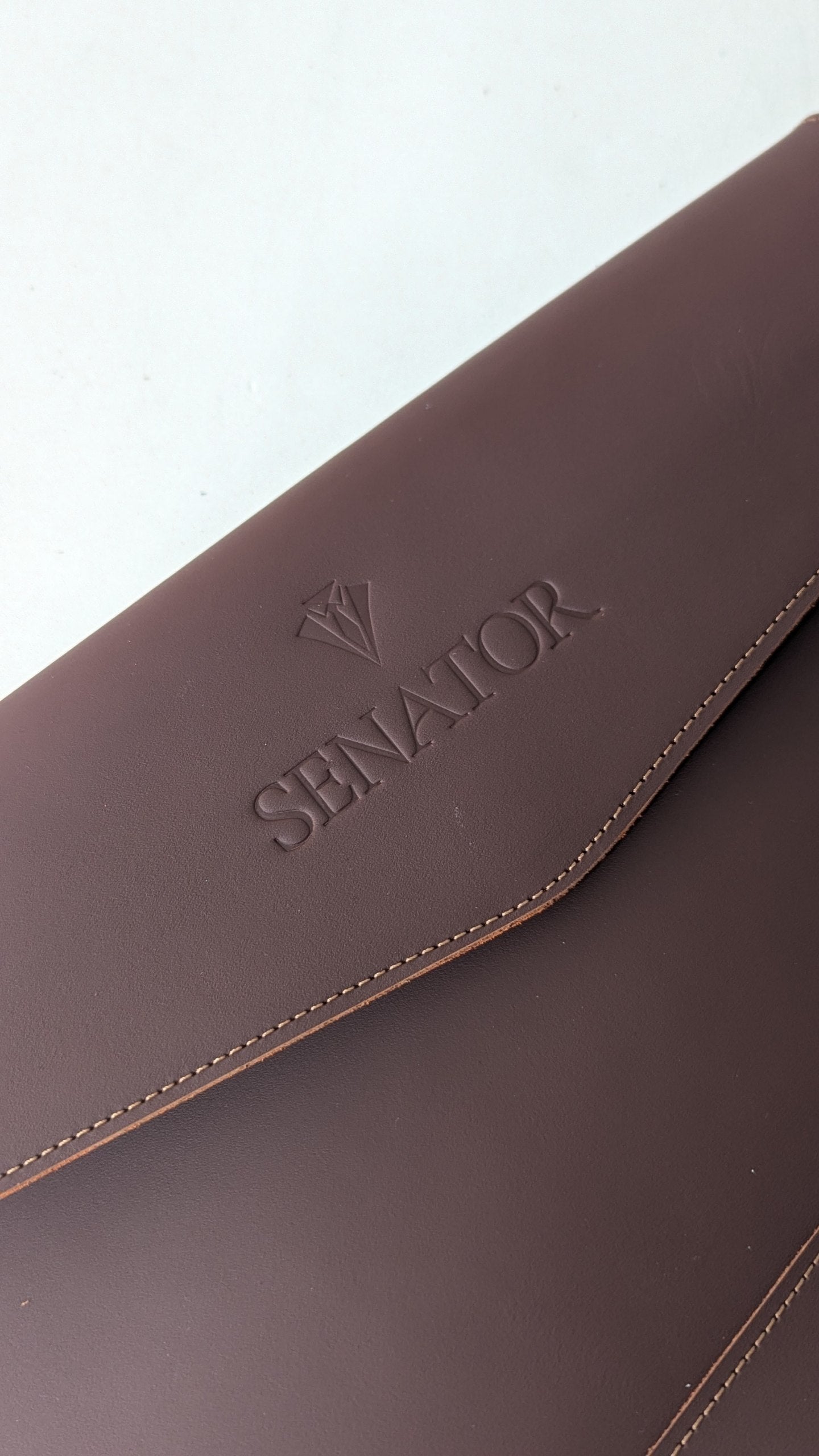 Flagowe Skórzane Etui na MacBooka „Senator”