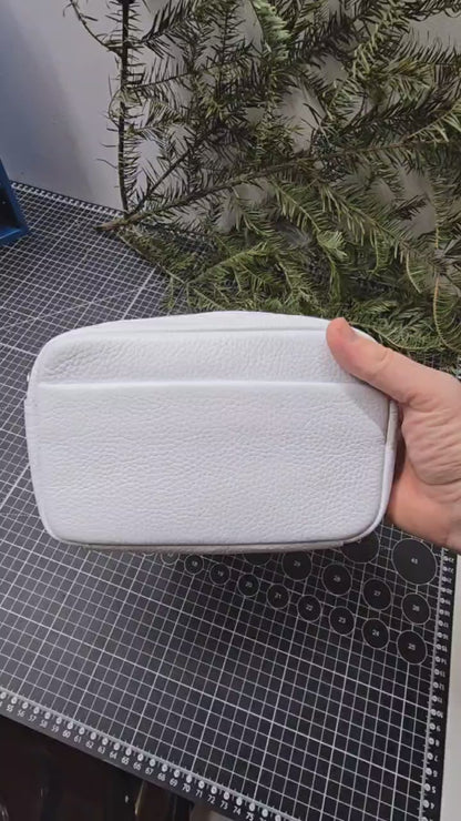 Women's clutch bag - white